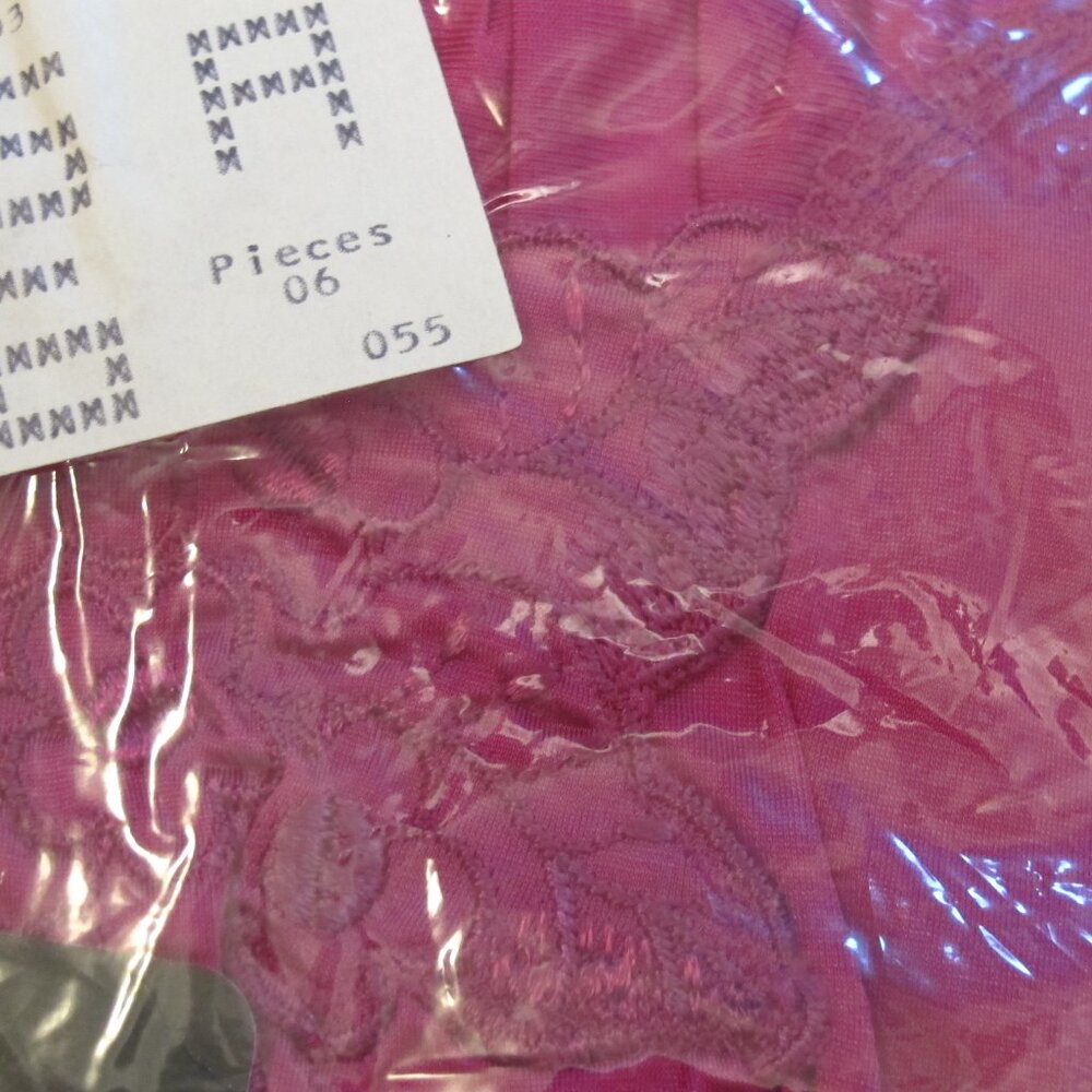 Vanity Fair Berry long nightgown- NWT - Picture 6 of 7